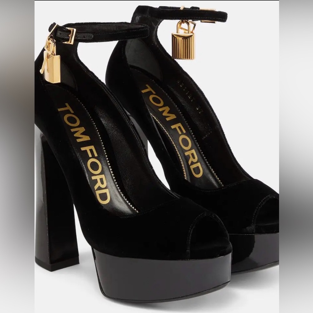 Tom Ford Padlock Velvet Platform Pumps